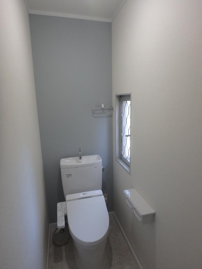 足柄上郡でトイレ、便器交換、床、壁リフォーム変換 ～ P5300283 - コピー (2).jpg